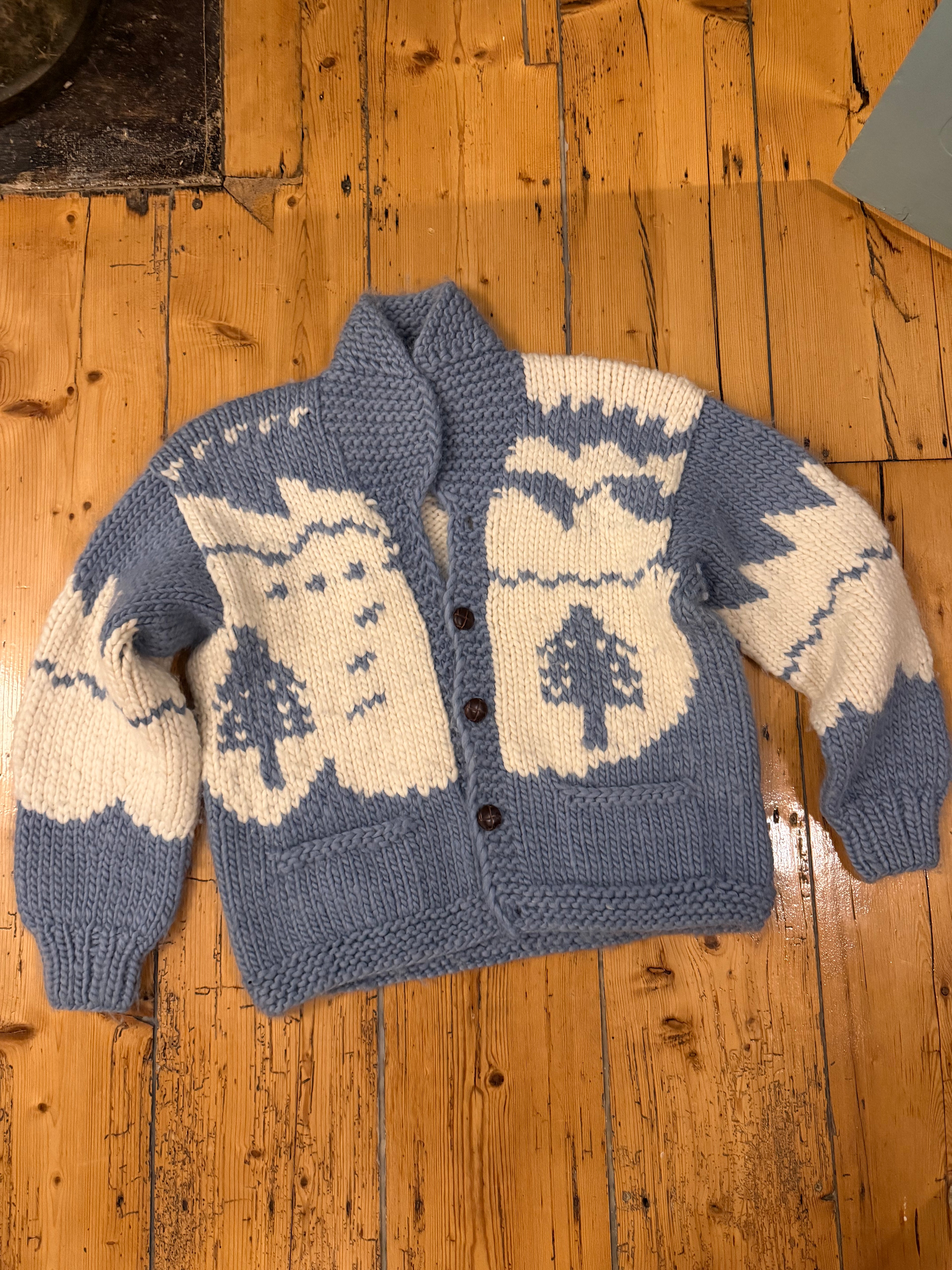 Vintage Handmade heavy chunky wool jumper UK small/medium rare piece. 100% wool