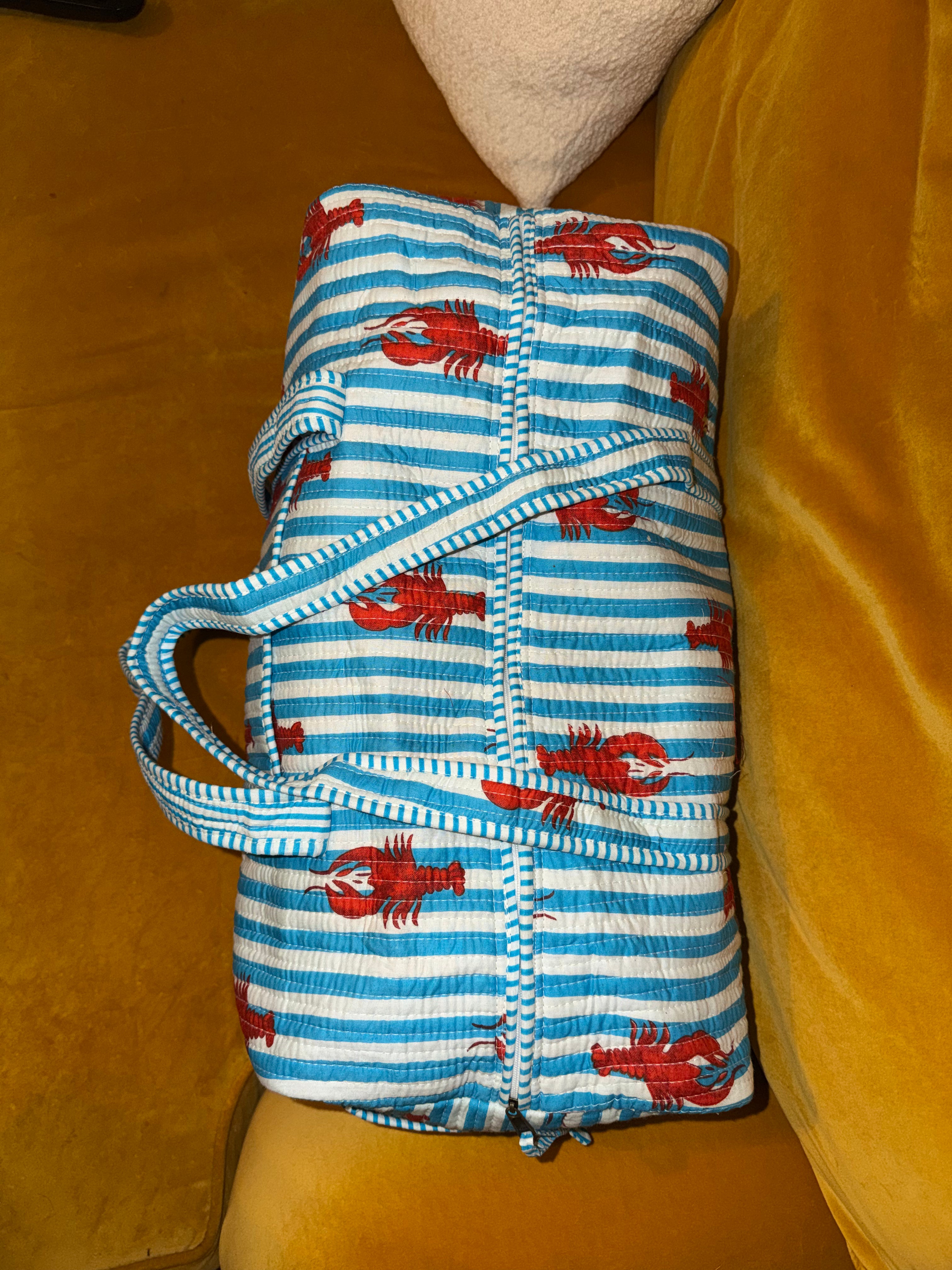 100% Cotton Handmade XL weekend duffle bag hand held with zip closure & side pockets.