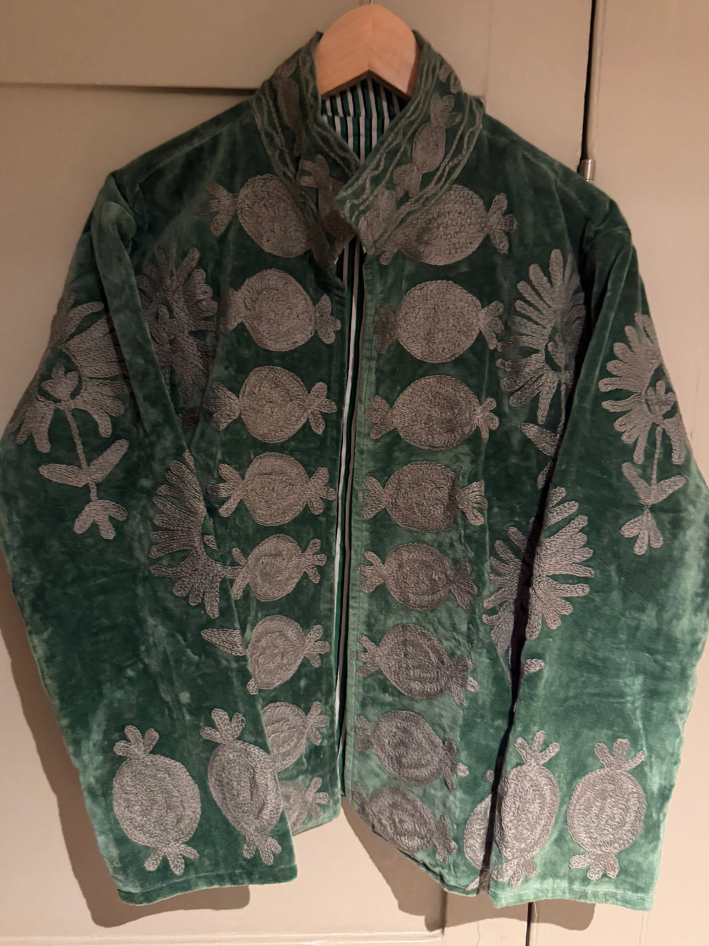 Beautiful Handmade Embroidered Velvet Jacket with cotton lining UK 8-14